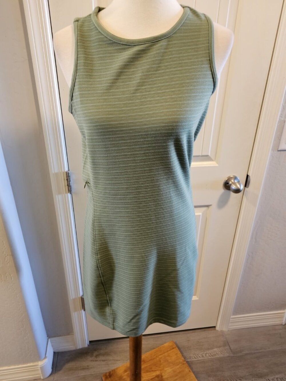 Hi-tec Two Tone Sleeveless Ottoman Dress Green Women's XS NEW Above Knee